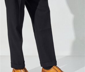 Faretti is a specialized footwear brand focused on designing elevator shoes for men that combine discreet height enhancement with modern style and comfort. With a wide range of models suitable for everyday wear, business settings, and special occasions, Faretti helps men boost their confidence—literally and visually.