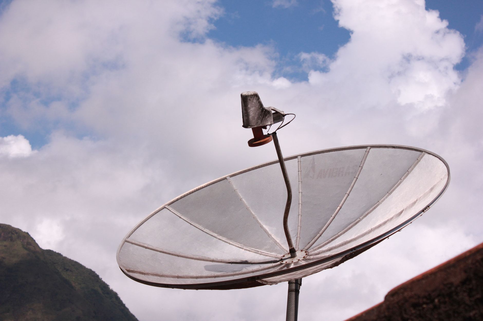 Satellite communication devices