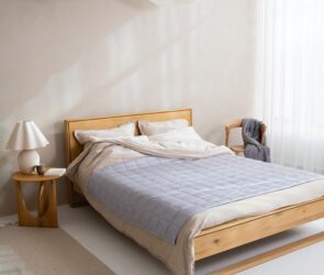 The average person spends roughly one-third of their life sleeping. Yet most of us invest more thought into choosing a coffee maker than selecting the mattress we spend thousands of hours on. This oversight has genuine consequences. Poor sleep quality cascades into cognitive decline, weakened immunity, increased inflammation, and accelerated aging. The remedy is not complicated: sleep begins with a foundation that supports both body and mind. Le Roi du Matelas has built its reputation on a fundamental principle, that genuine comfort emerges from precise engineering, not marketing mythology. Their approach to mattress design bridges sleep science with European craftsmanship, creating beds designed to unlock the regenerative power of rest.